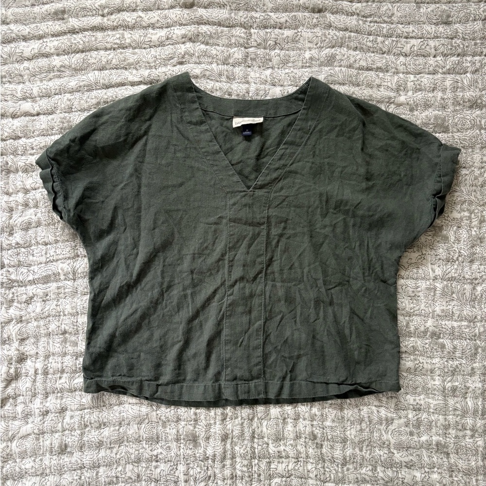 Universal Thread Olive Green V-Neck Tee